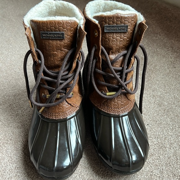 Michael Kors rainboots size 7 - Picture 1 of 8